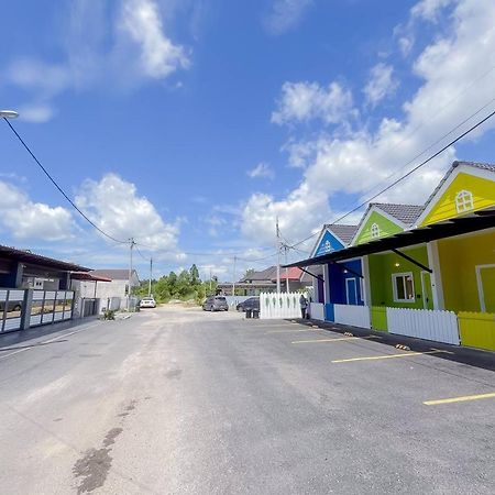 Auranad Tinyhouse Bandar Tanah Merah Wifi Netflix Kültér fotó