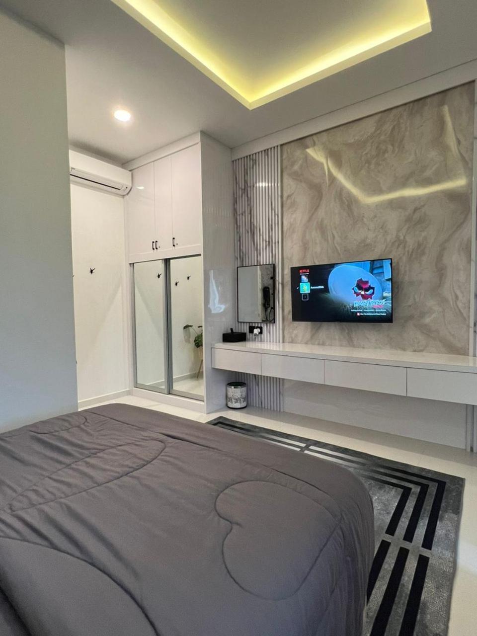 Auranad Tinyhouse Bandar Tanah Merah Wifi Netflix Kültér fotó