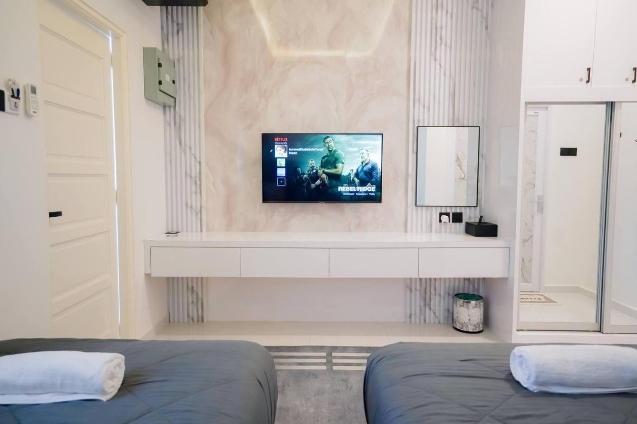 Auranad Tinyhouse Bandar Tanah Merah Wifi Netflix Kültér fotó